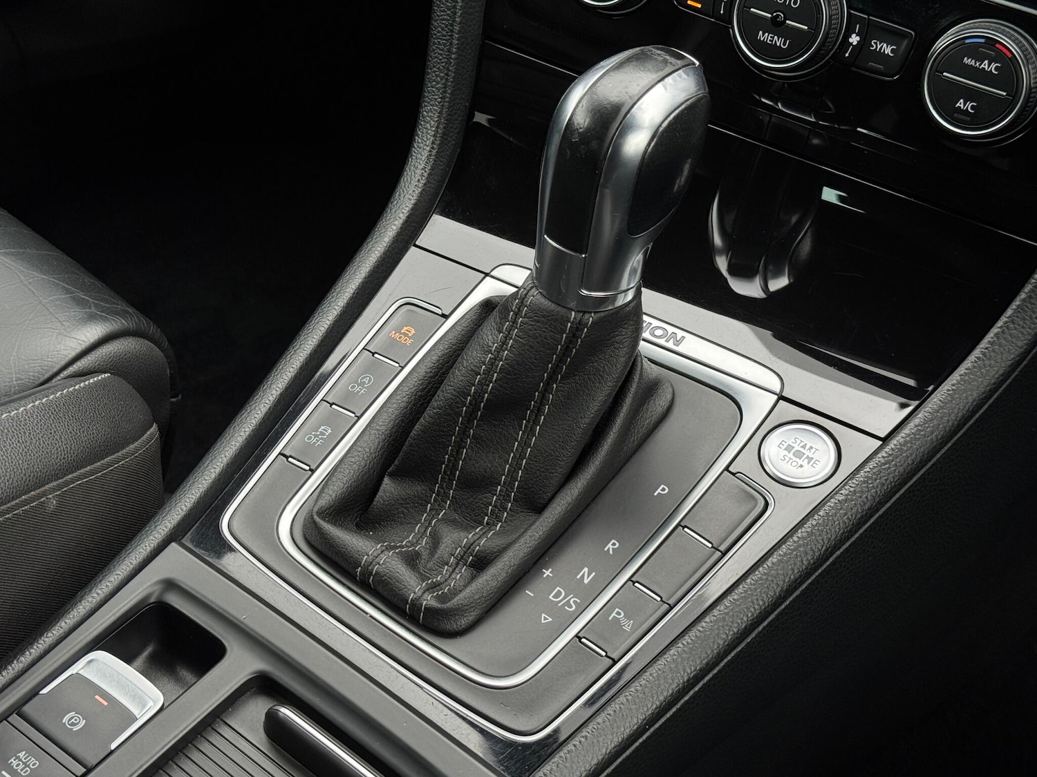 Used Volkswagen Golf 2014 for sale - 76856004: Photo 41