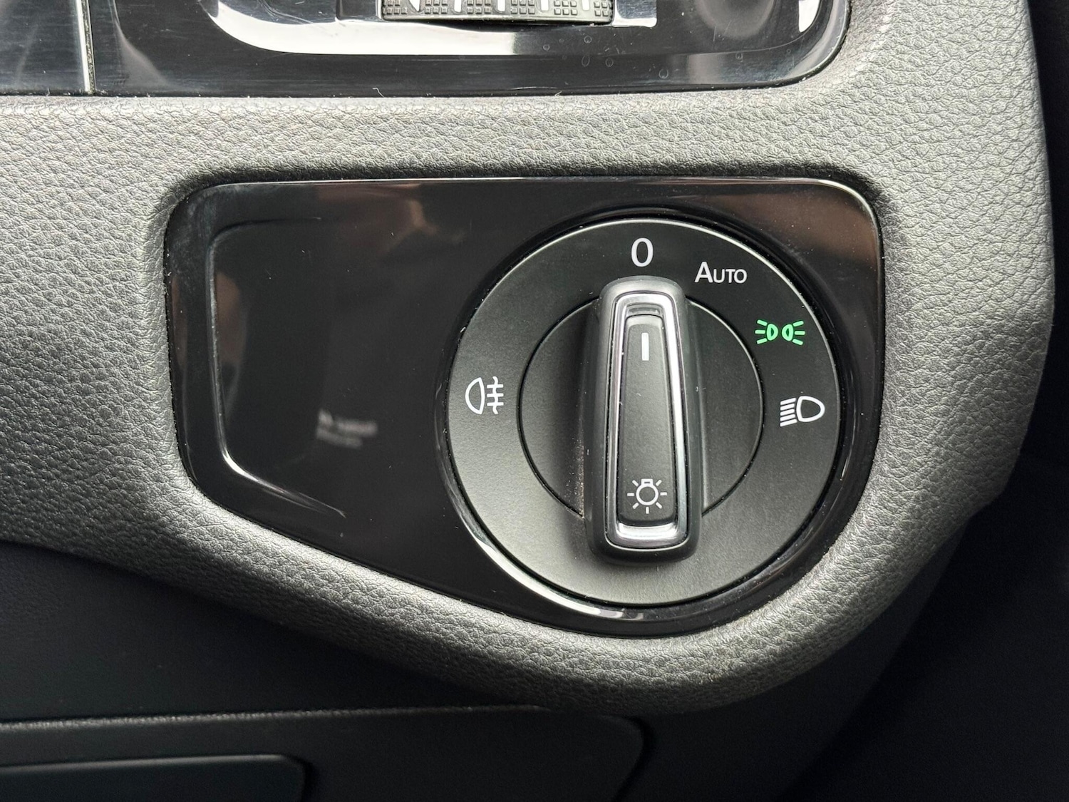 Used Volkswagen Golf 2014 for sale - 76856004: Photo 47