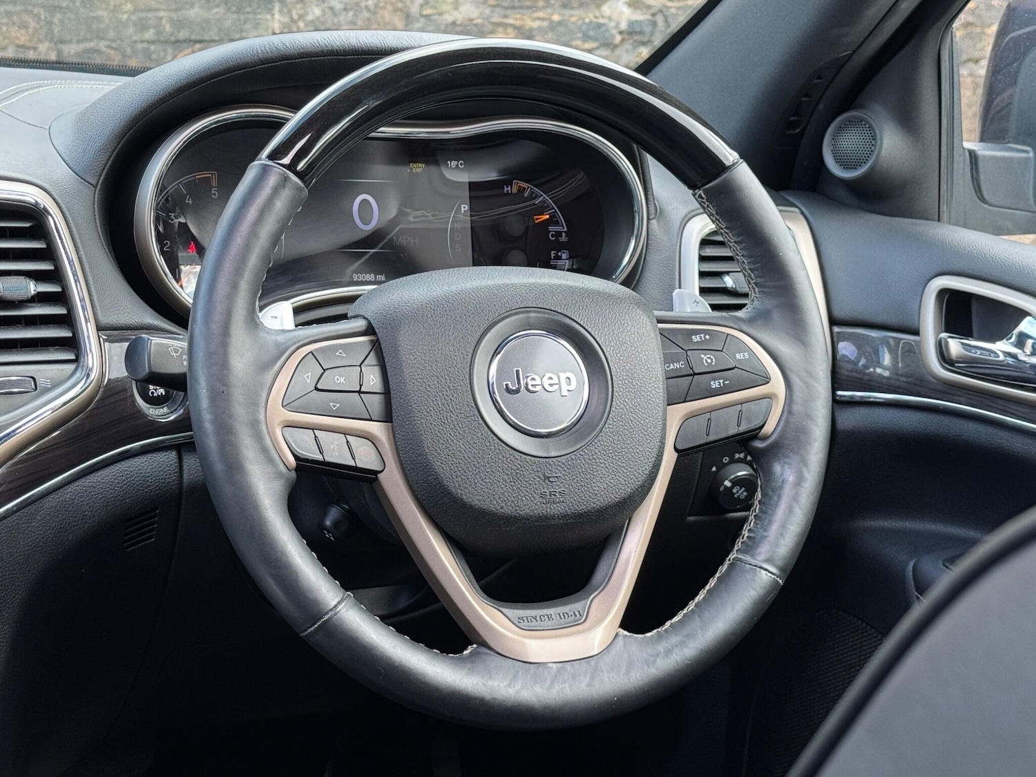 Used Jeep Grand Cherokee 2014 for sale - 76987705: Photo 24