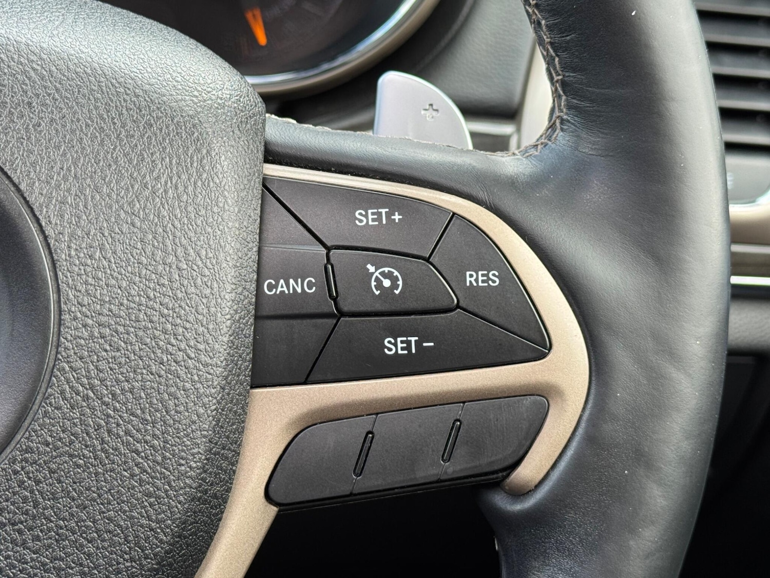 Used Jeep Grand Cherokee 2014 for sale - 76987705: Photo 26