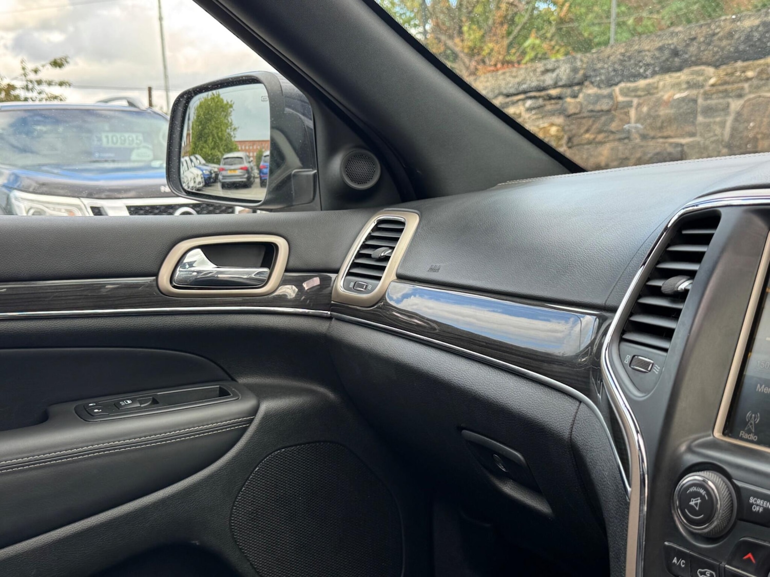 Used Jeep Grand Cherokee 2014 for sale - 76987705: Photo 50