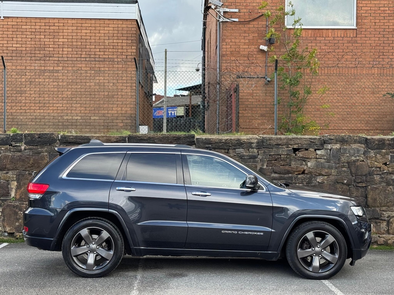 Used Jeep Grand Cherokee 2014 for sale - 76987705: Photo 8