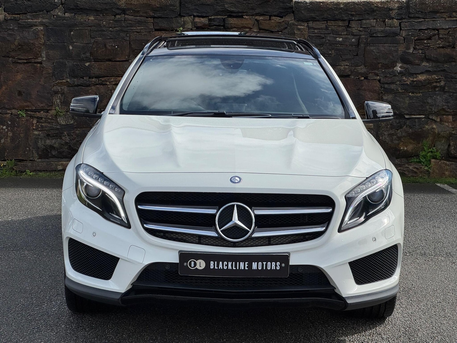 Used Mercedes-Benz GLA 2015 for sale - 76160992: Photo 2