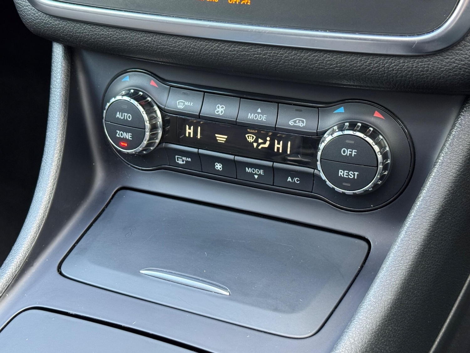 Used Mercedes-Benz GLA 2015 for sale - 76160992: Photo 31