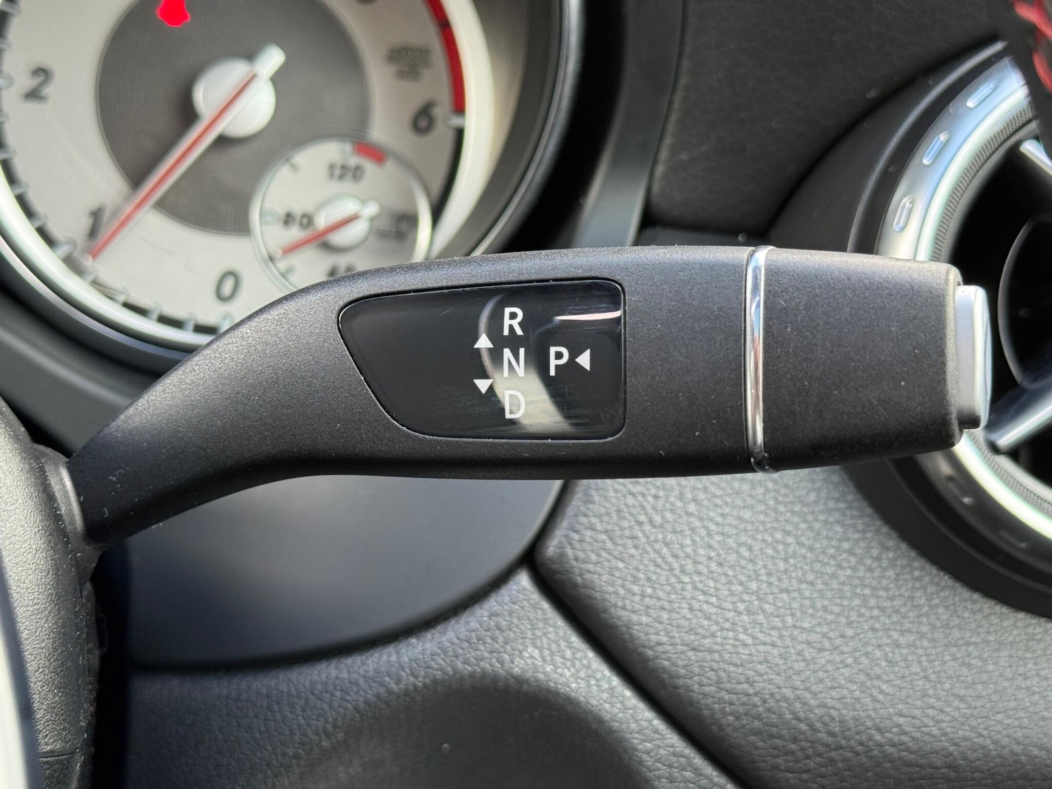Used Mercedes-Benz GLA 2015 for sale - 76160992: Photo 42