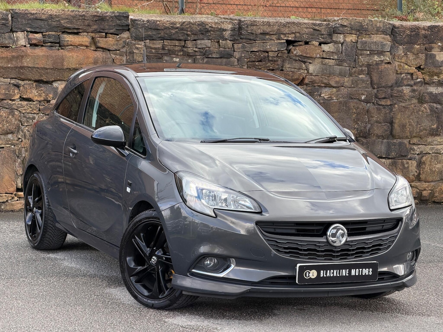 Used Vauxhall Corsa 2015 for sale - 76440846: Photo 1