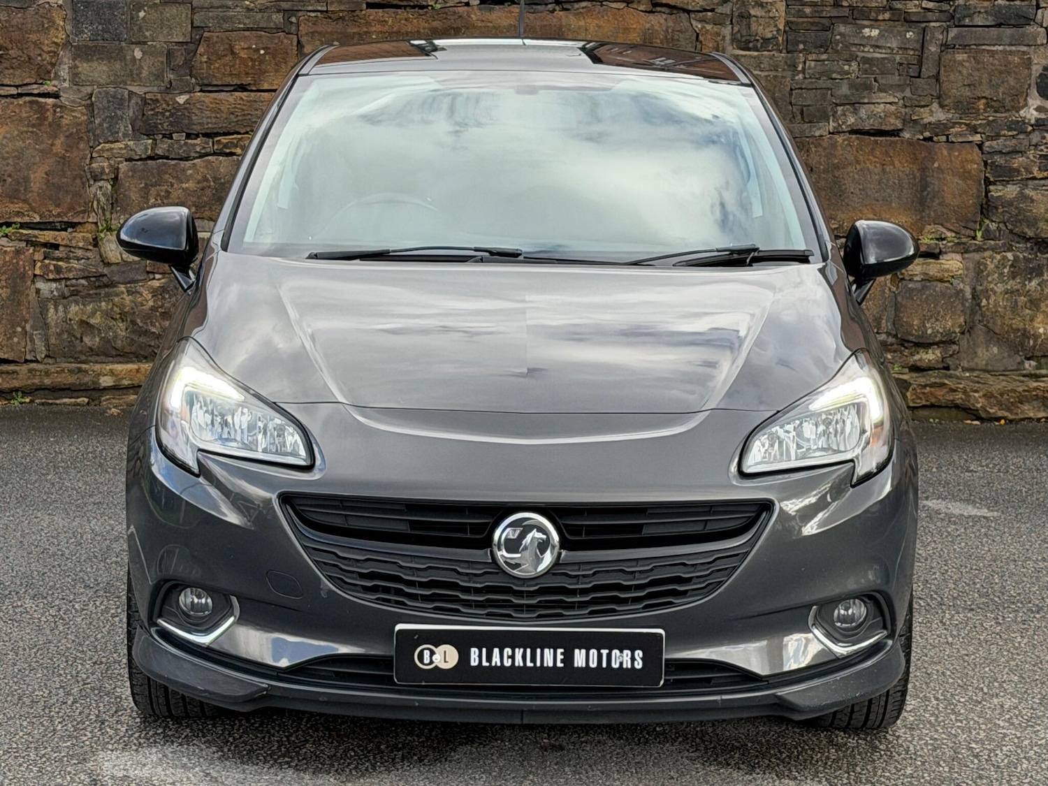 Used Vauxhall Corsa 2015 for sale - 76440846: Photo 2