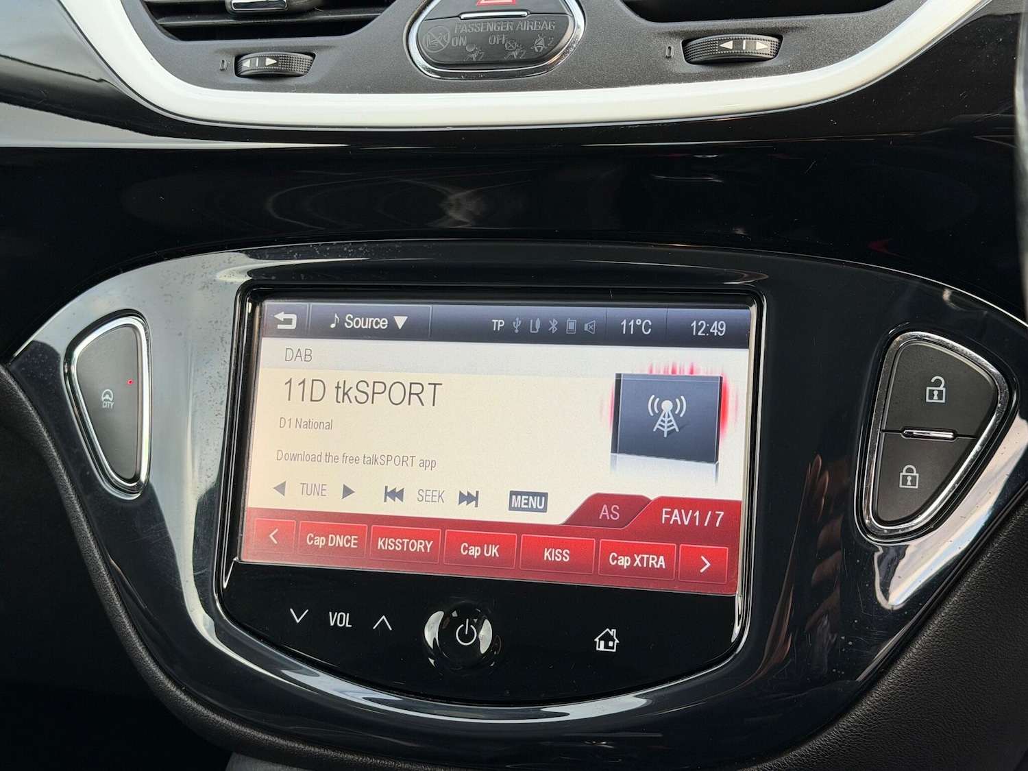 Used Vauxhall Corsa 2015 for sale - 76440846: Photo 32