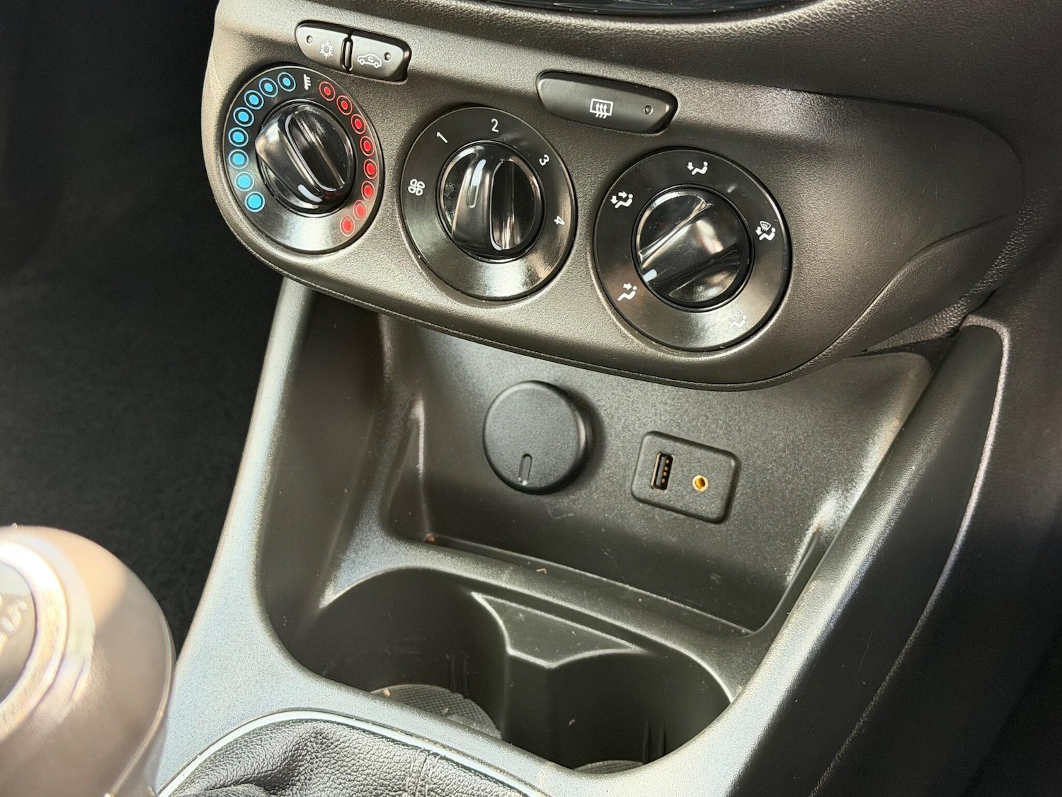 Used Vauxhall Corsa 2015 for sale - 76440846: Photo 33