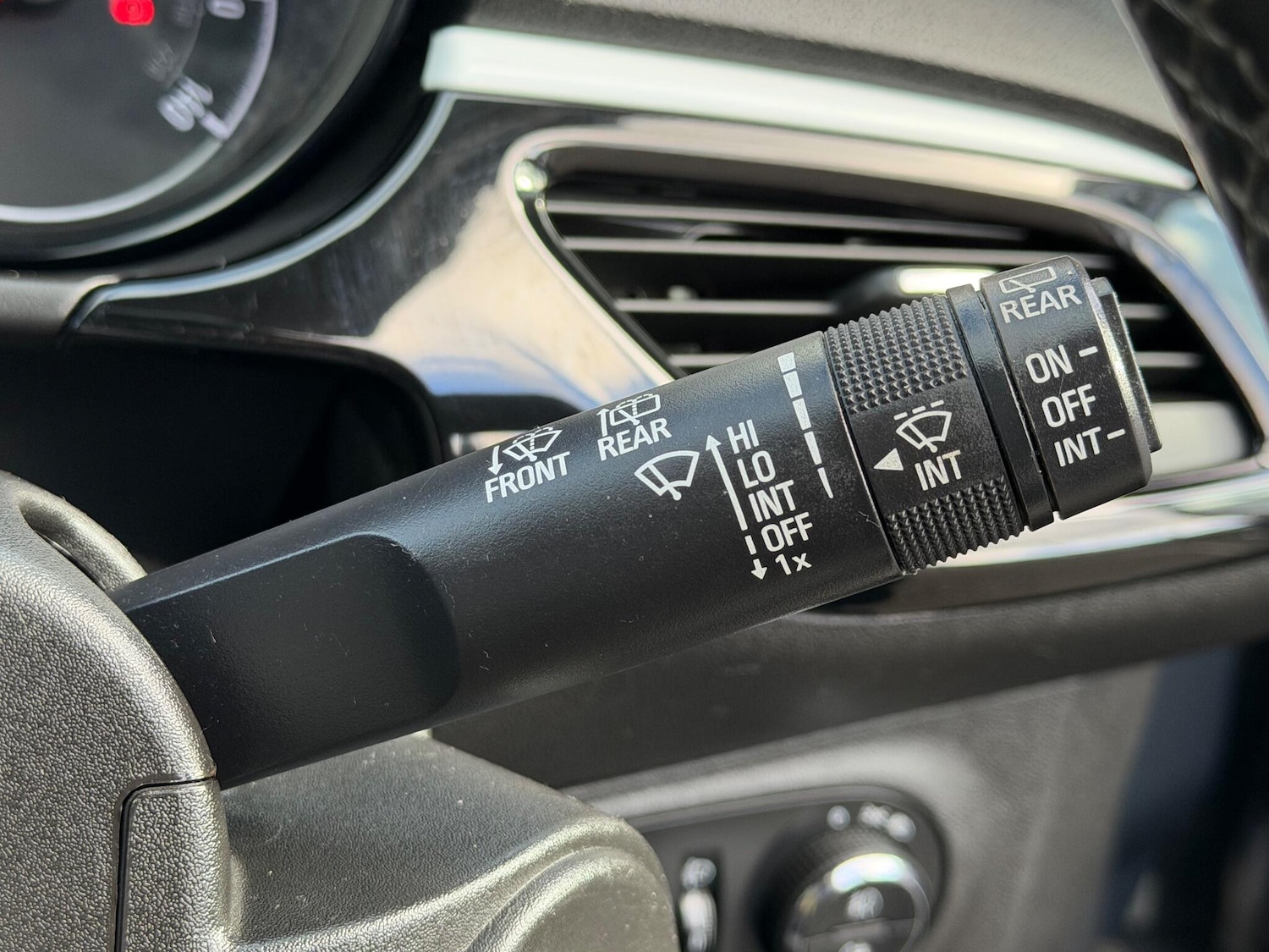 Used Vauxhall Corsa 2015 for sale - 76440846: Photo 42