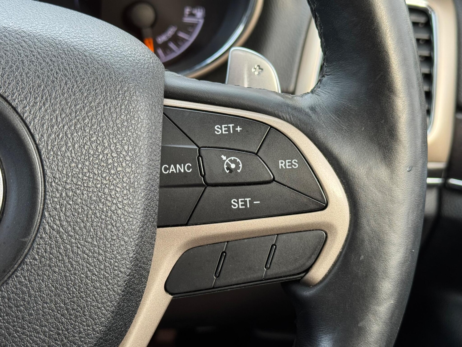 Used Jeep Grand Cherokee 2013 for sale - 76161143: Photo 28