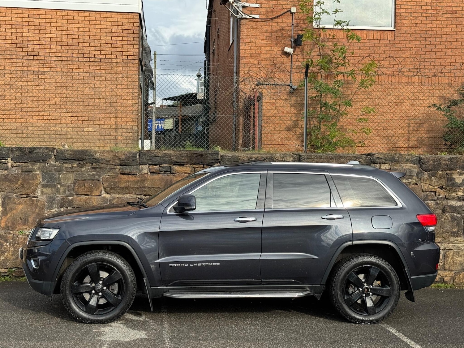Used Jeep Grand Cherokee 2013 for sale - 76161143: Photo 4