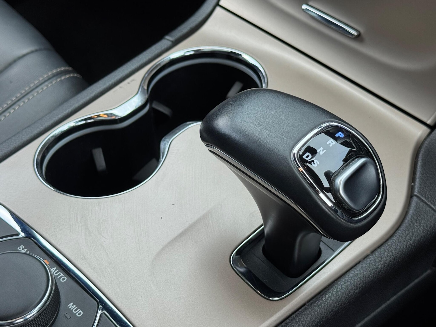 Used Jeep Grand Cherokee 2013 for sale - 76161143: Photo 44