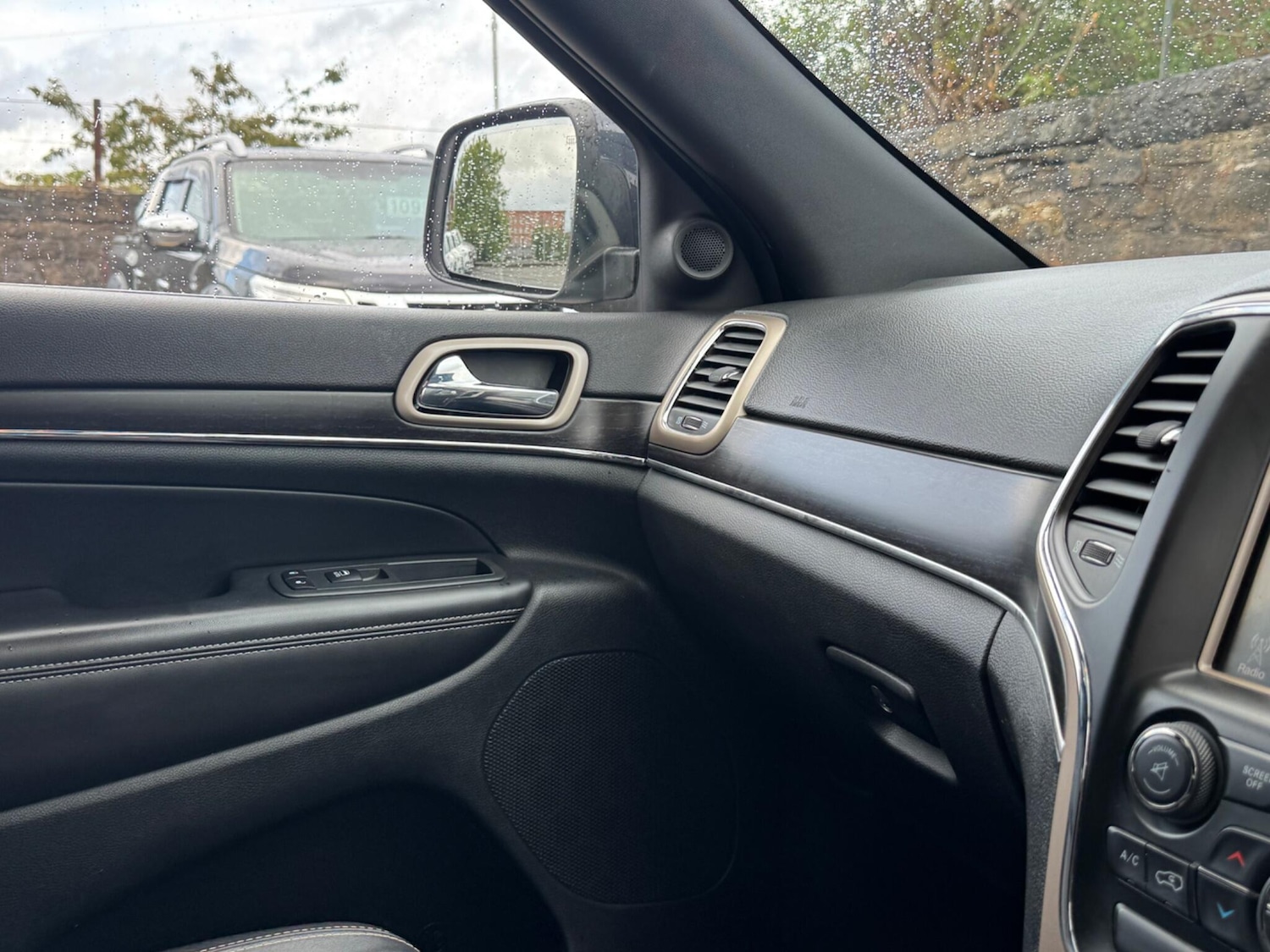 Used Jeep Grand Cherokee 2013 for sale - 76161143: Photo 52