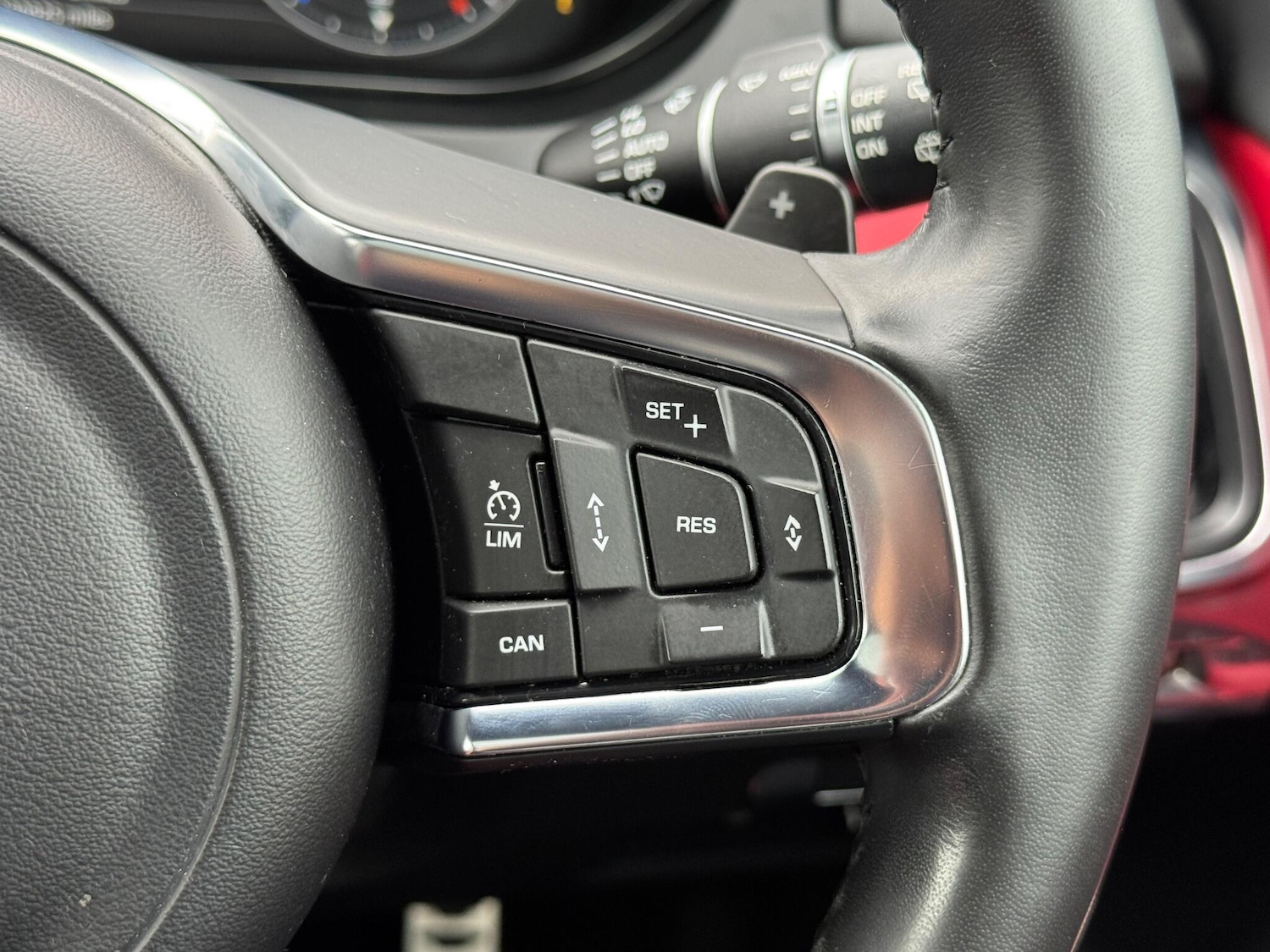 Used Jaguar E-Pace 2018 for sale - 76161144: Photo 27