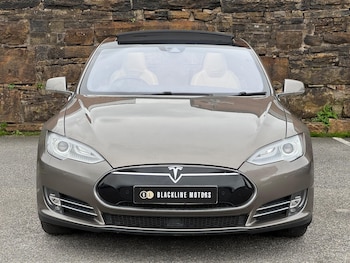 Used Tesla Model S 2016 for sale - 76989378: Photo