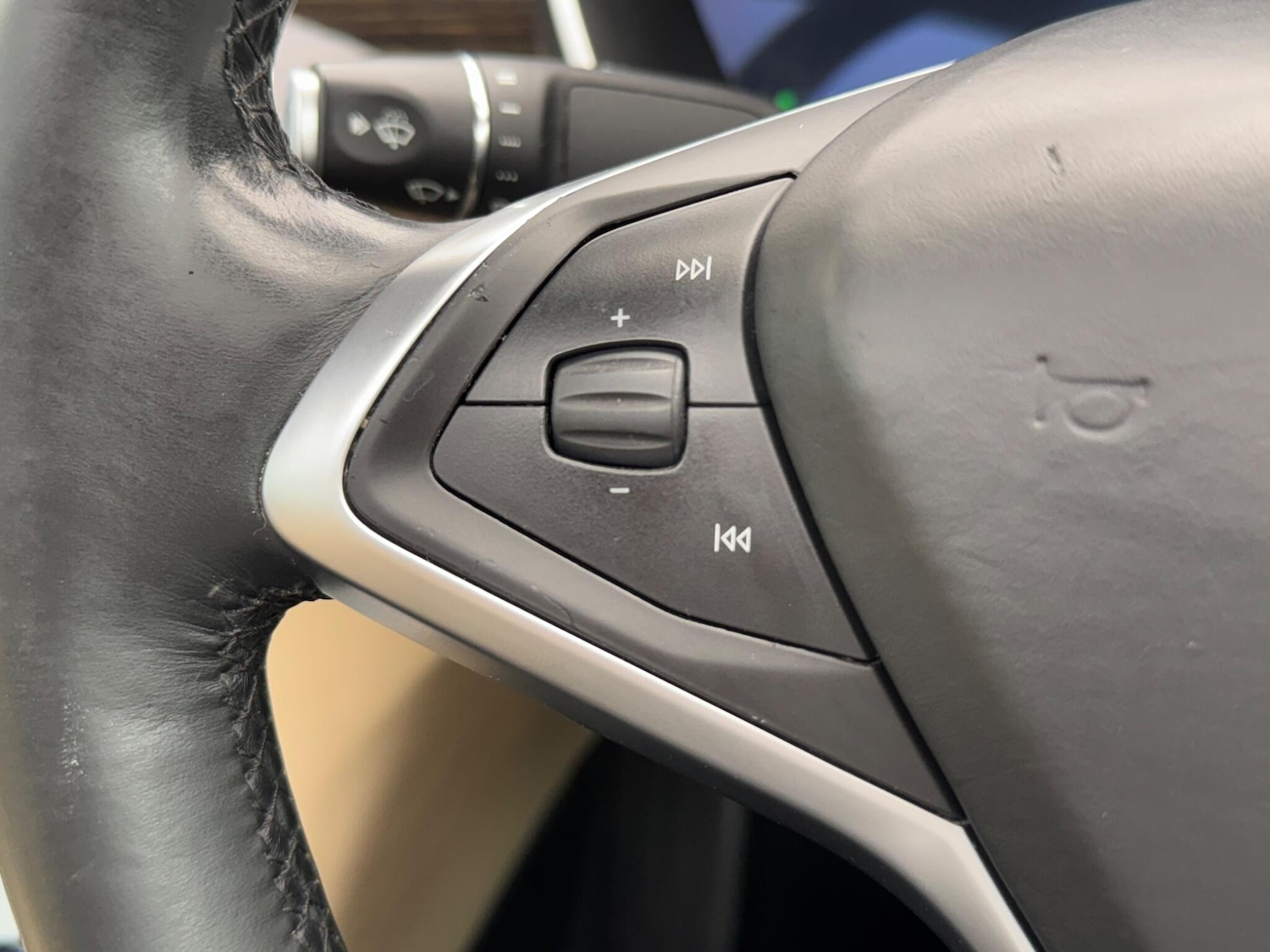 Used Tesla Model S 2016 for sale - 76989378: Photo 30