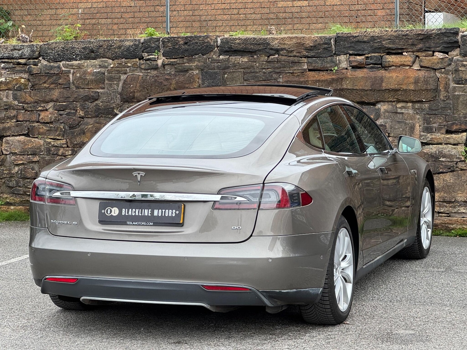 Used Tesla Model S 2016 for sale - 76989378: Photo 7