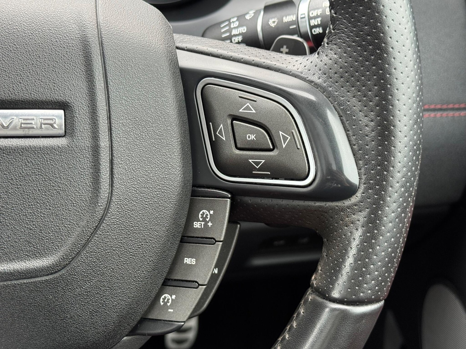 Used Land Rover Range Rover Evoque 2018 for sale - 76993927: Photo 26