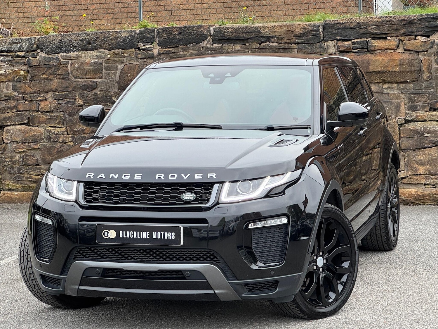 Used Land Rover Range Rover Evoque 2018 for sale - 76993927: Photo 3