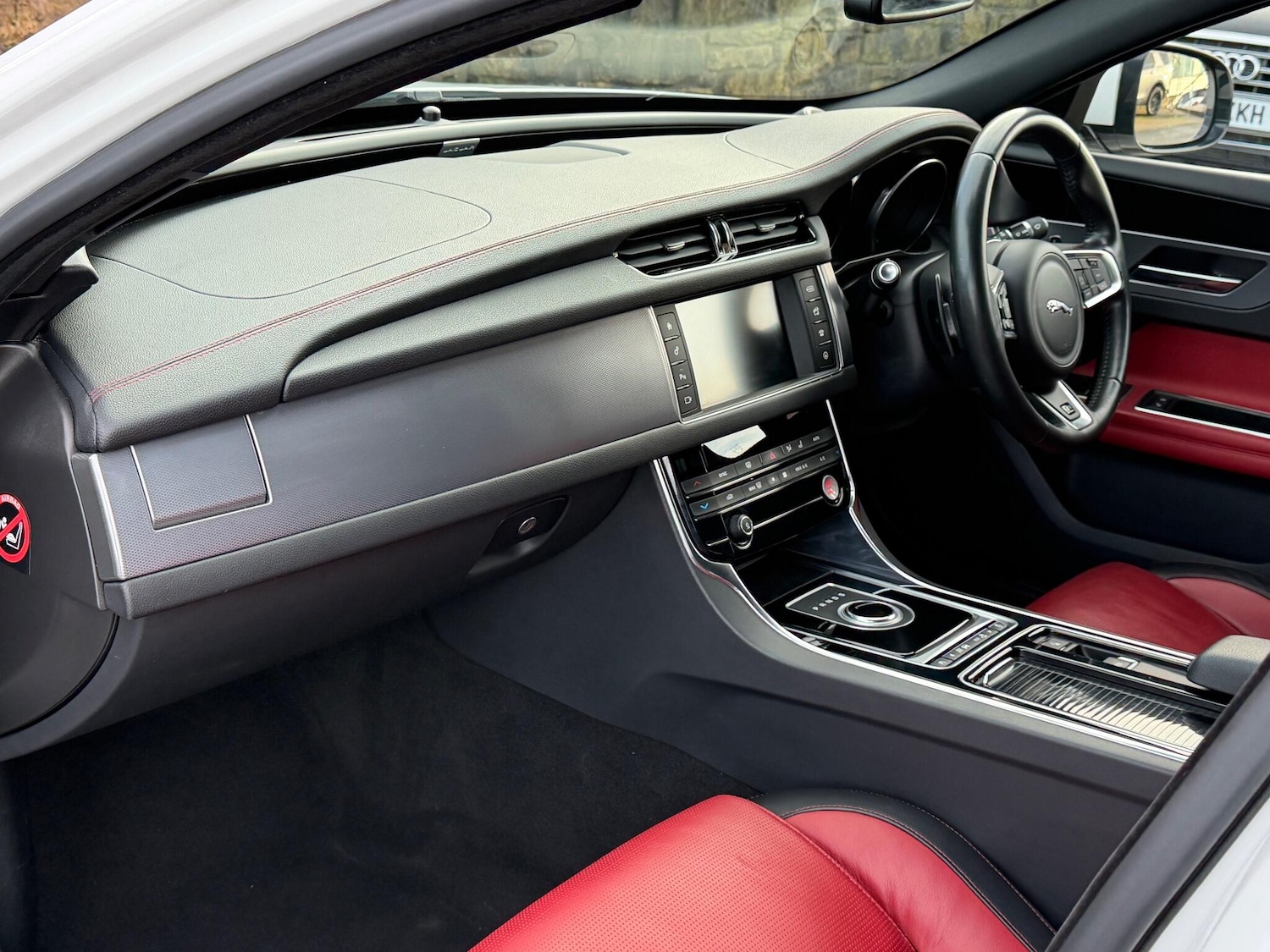 Used Jaguar XF 2017 for sale - 77203921: Photo 13