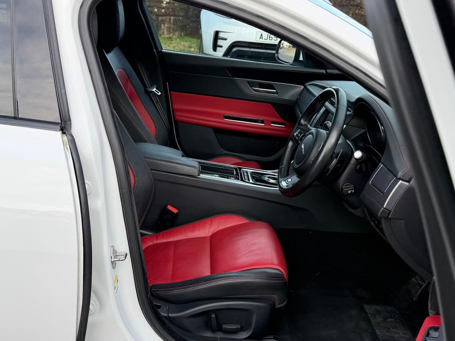 Used Jaguar XF 2017 for sale - 77203921: Photo 14