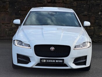 Used Jaguar XF 2017 for sale - 77203921: Photo