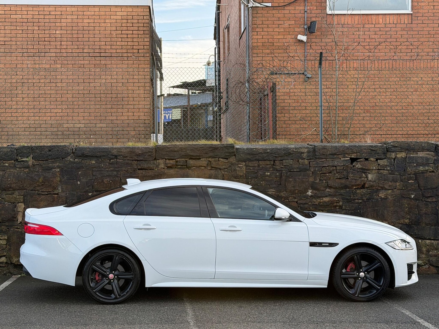 Used Jaguar XF 2017 for sale - 77203921: Photo 8
