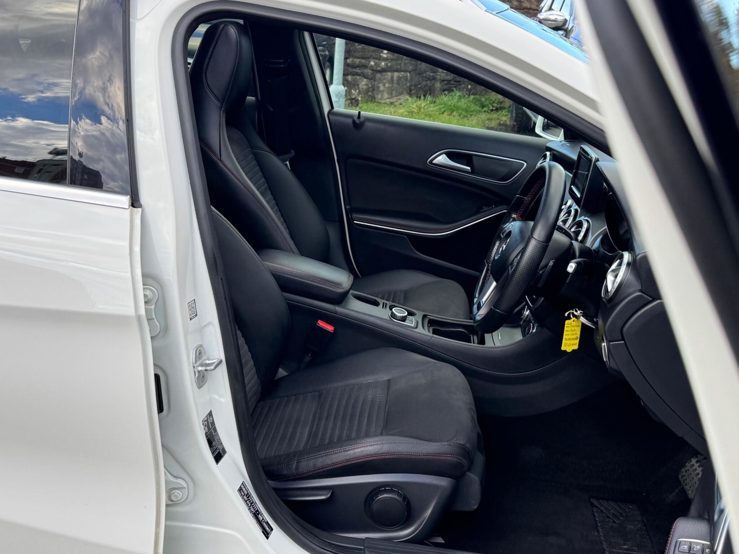 Used Mercedes-Benz GLA 2014 for sale - 76989351: Photo 16