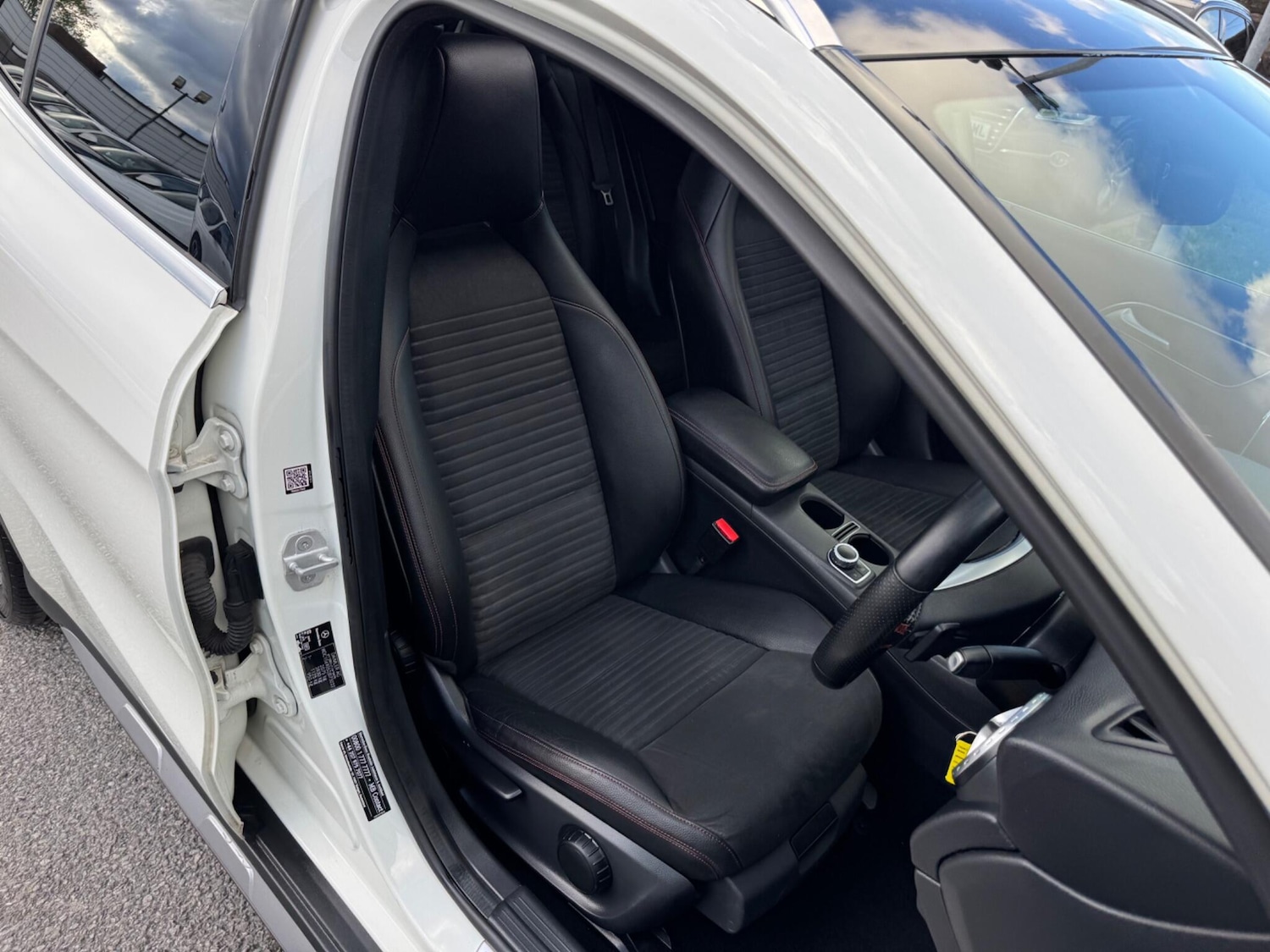 Used Mercedes-Benz GLA 2014 for sale - 76989351: Photo 18