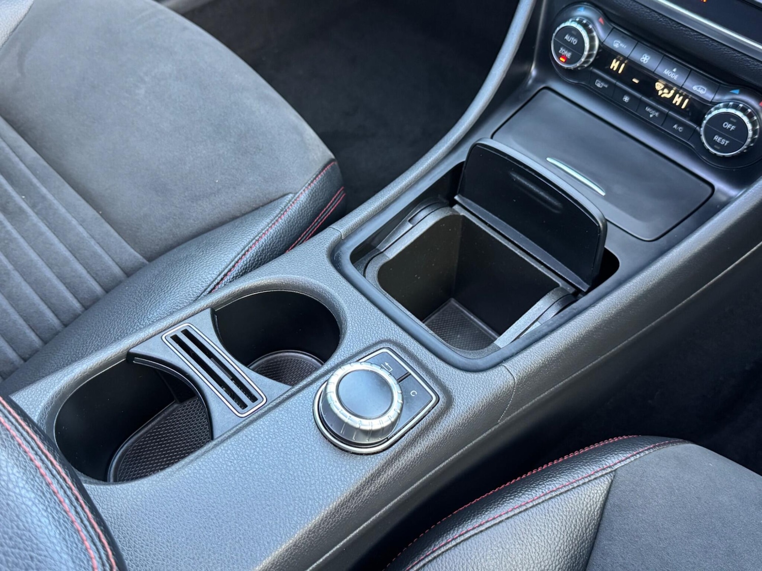 Used Mercedes-Benz GLA 2014 for sale - 76989351: Photo 37