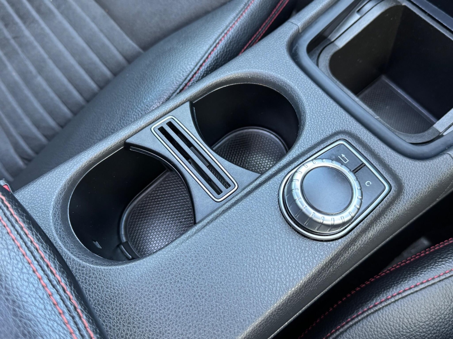 Used Mercedes-Benz GLA 2014 for sale - 76989351: Photo 39