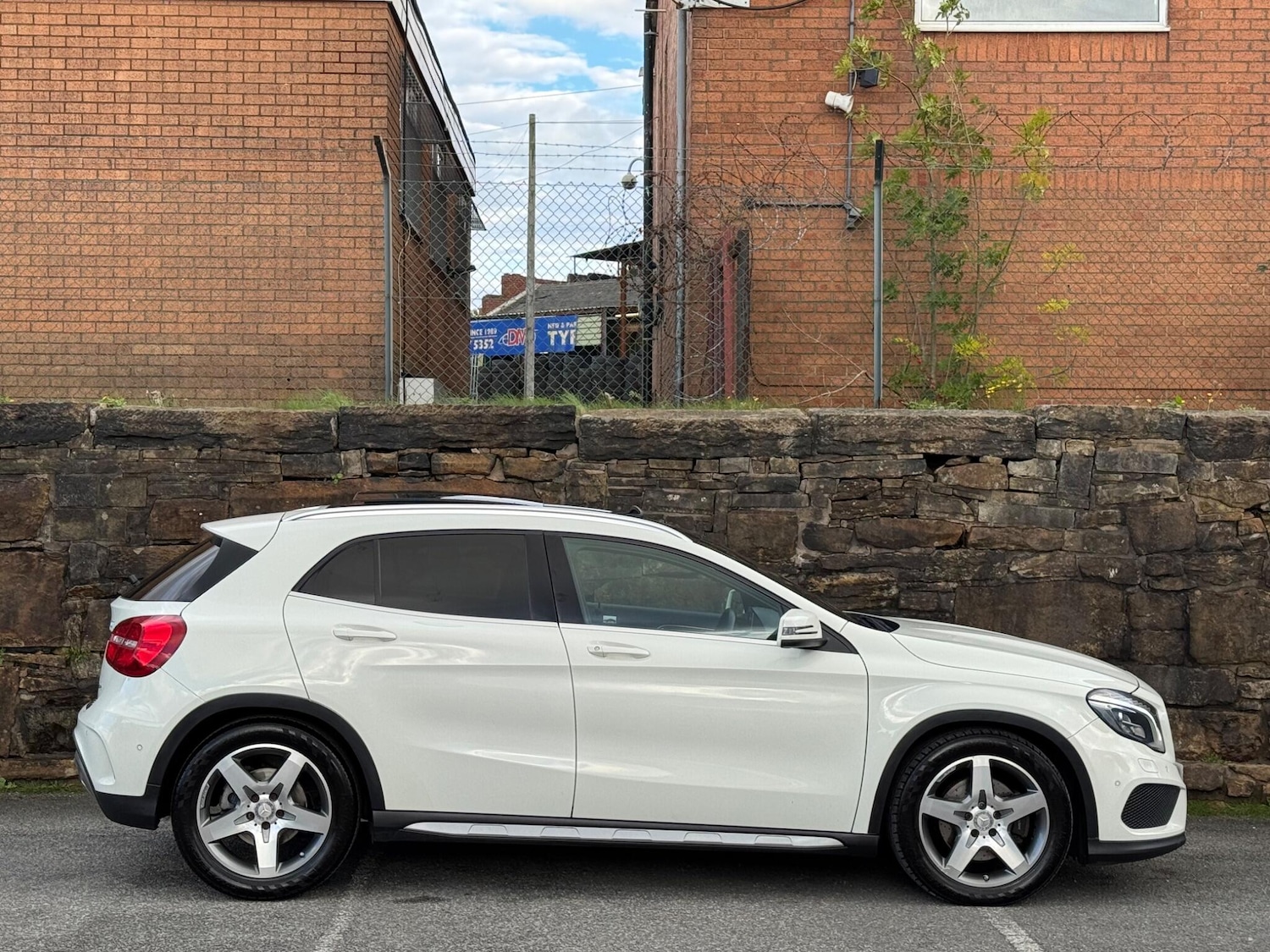 Used Mercedes-Benz GLA 2014 for sale - 76989351: Photo 8