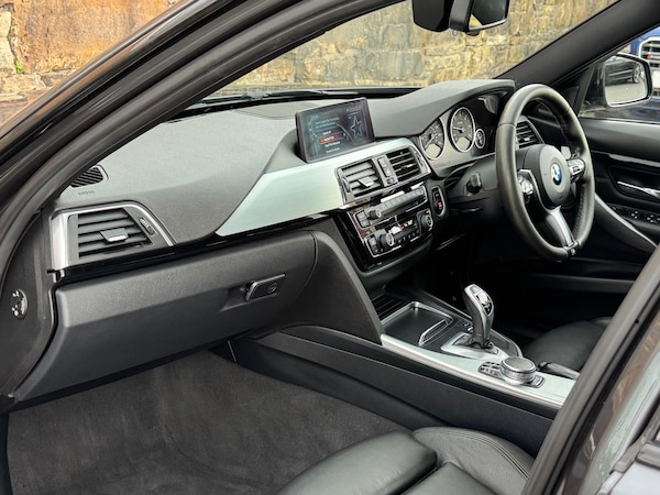 Used BMW 3 Series 2017 for sale - 76161120: Photo 14