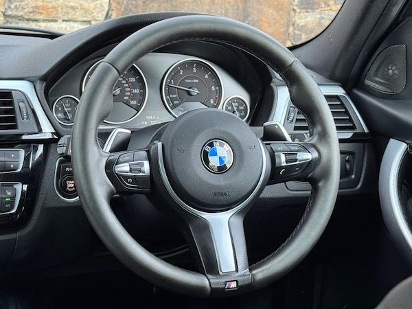 Used BMW 3 Series 2017 for sale - 76161120: Photo 24
