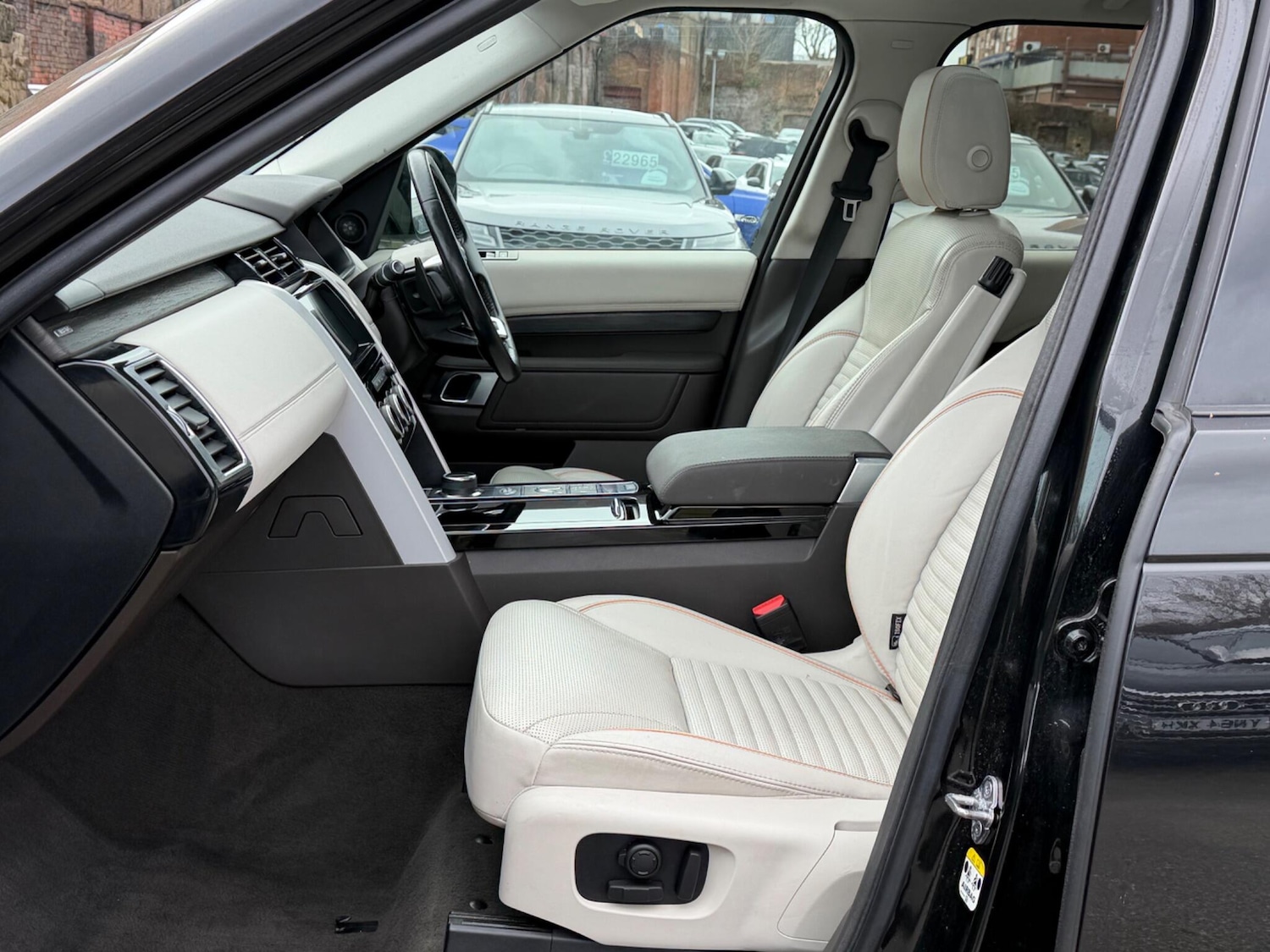 Used Land Rover Discovery 2018 for sale - 77510058: Photo 17