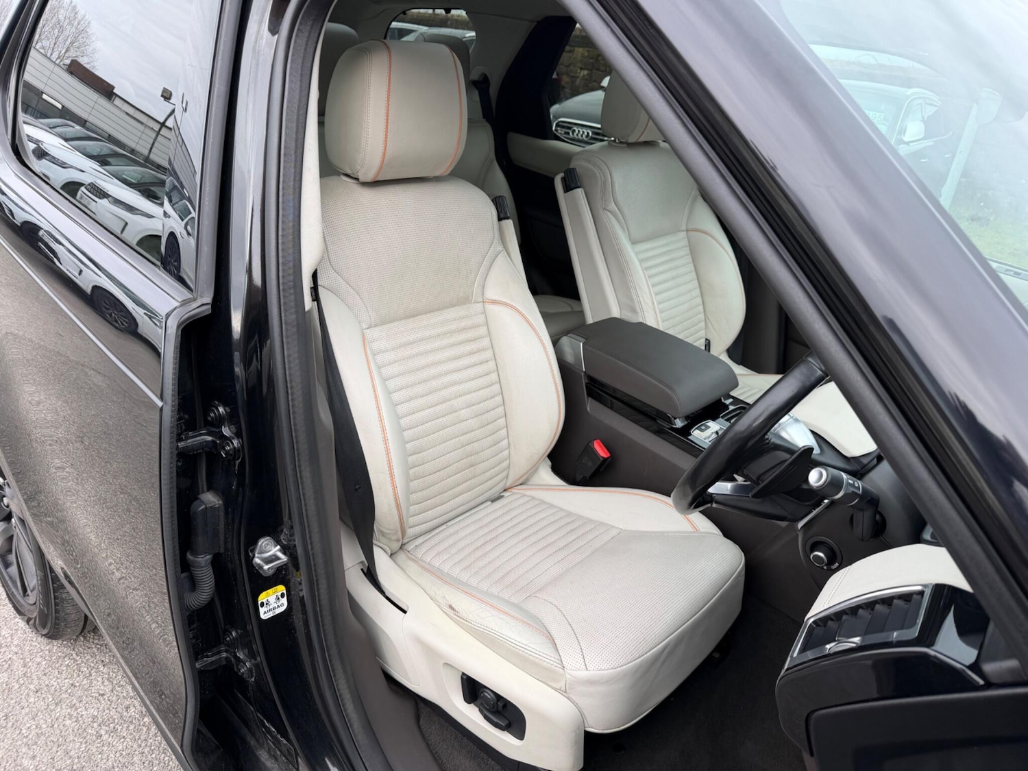 Used Land Rover Discovery 2018 for sale - 77510058: Photo 18