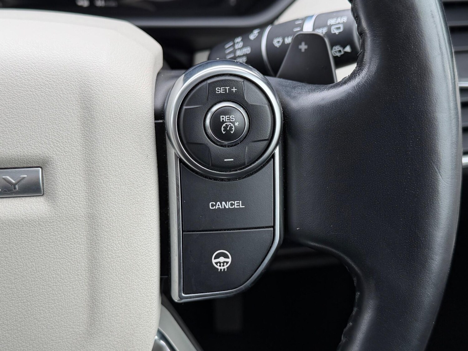 Used Land Rover Discovery 2018 for sale - 77510058: Photo 29