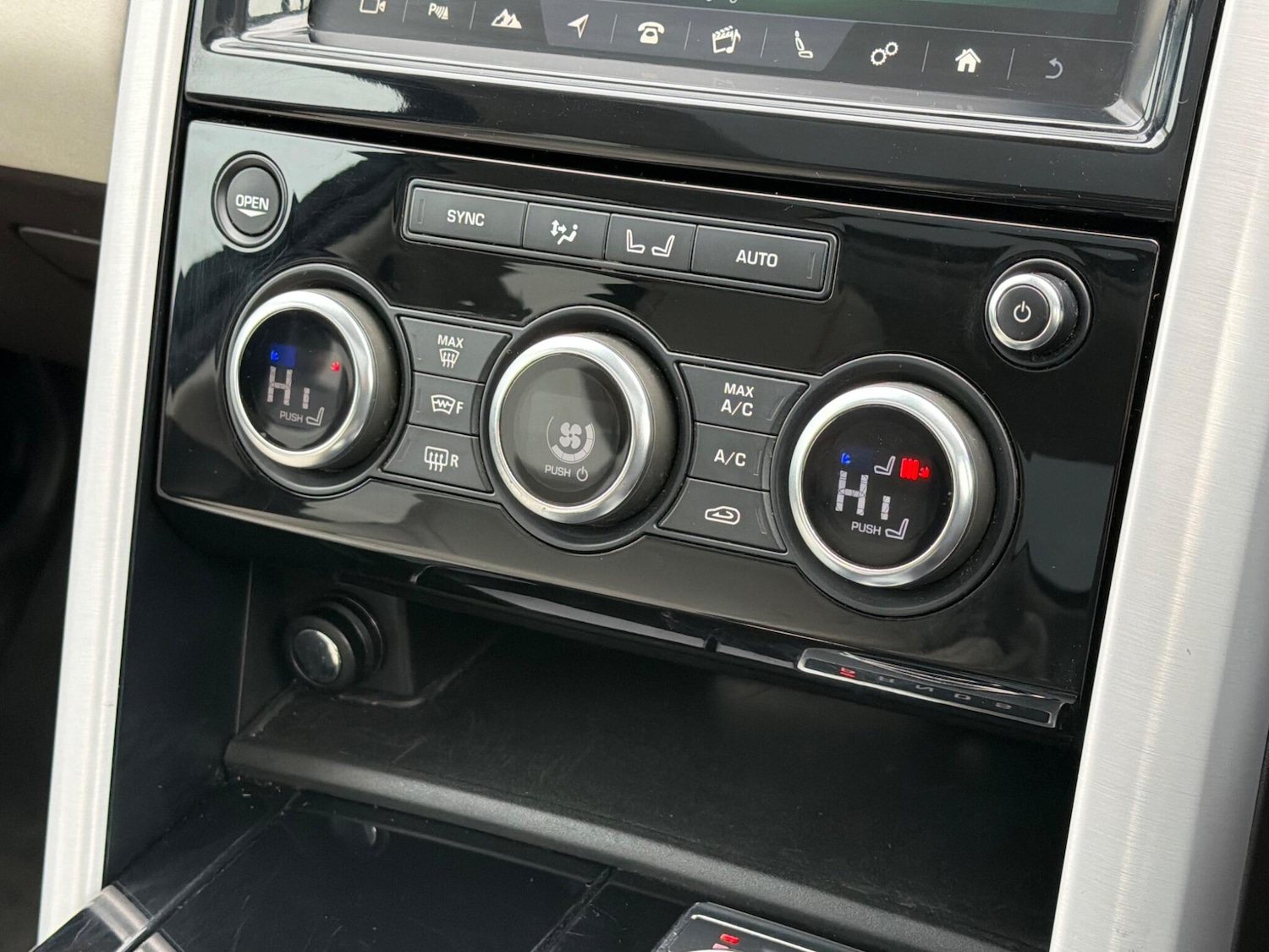 Used Land Rover Discovery 2018 for sale - 77510058: Photo 41