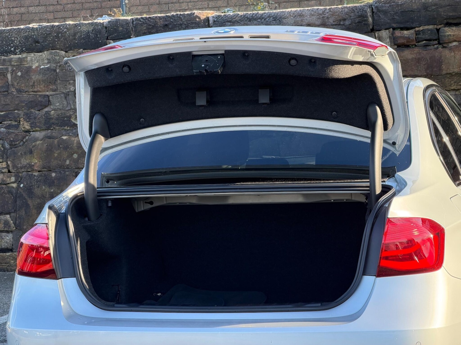 Used BMW 3 Series 2018 for sale - 76485236: Photo 20