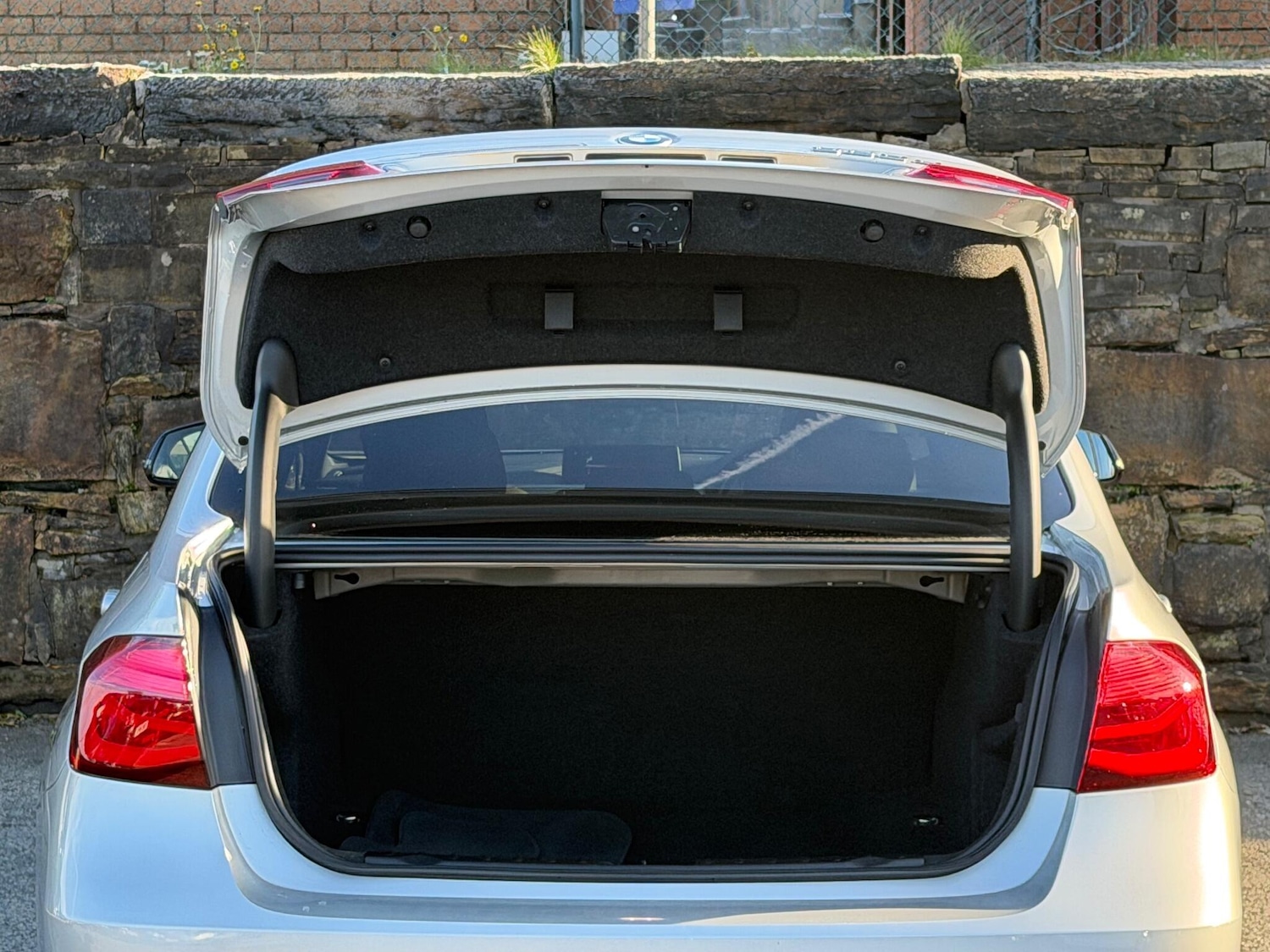 Used BMW 3 Series 2018 for sale - 76485236: Photo 21