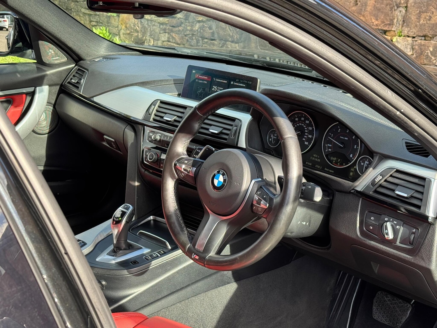 Used BMW 3 Series 2017 for sale - 76349825: Photo 12