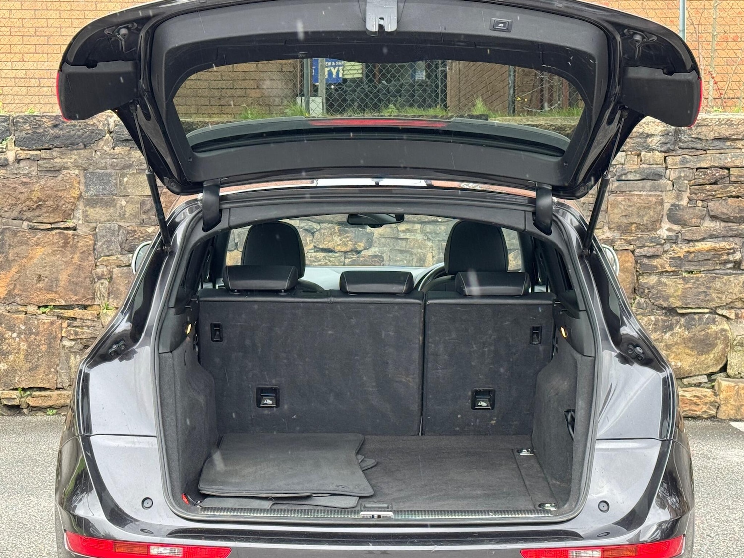 Used Audi SQ5 2015 for sale - 76227929: Photo 23