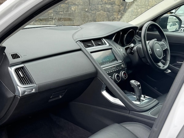Used Jaguar E-Pace 2018 for sale - 76282593: Photo 14
