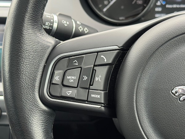 Used Jaguar E-Pace 2018 for sale - 76282593: Photo 27