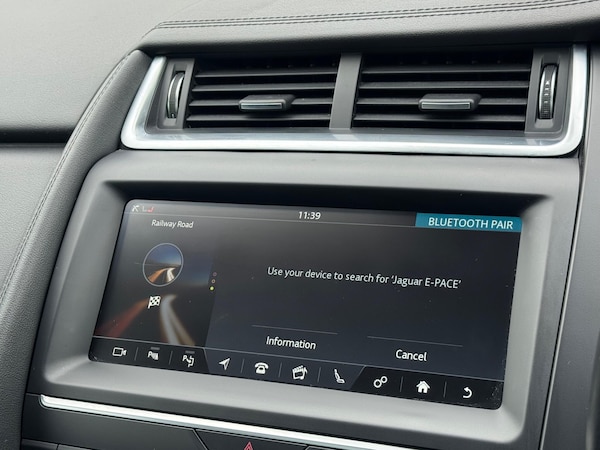Used Jaguar E-Pace 2018 for sale - 76282593: Photo 33