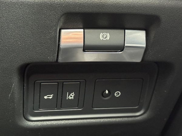 Used Jaguar E-Pace 2018 for sale - 76282593: Photo 49