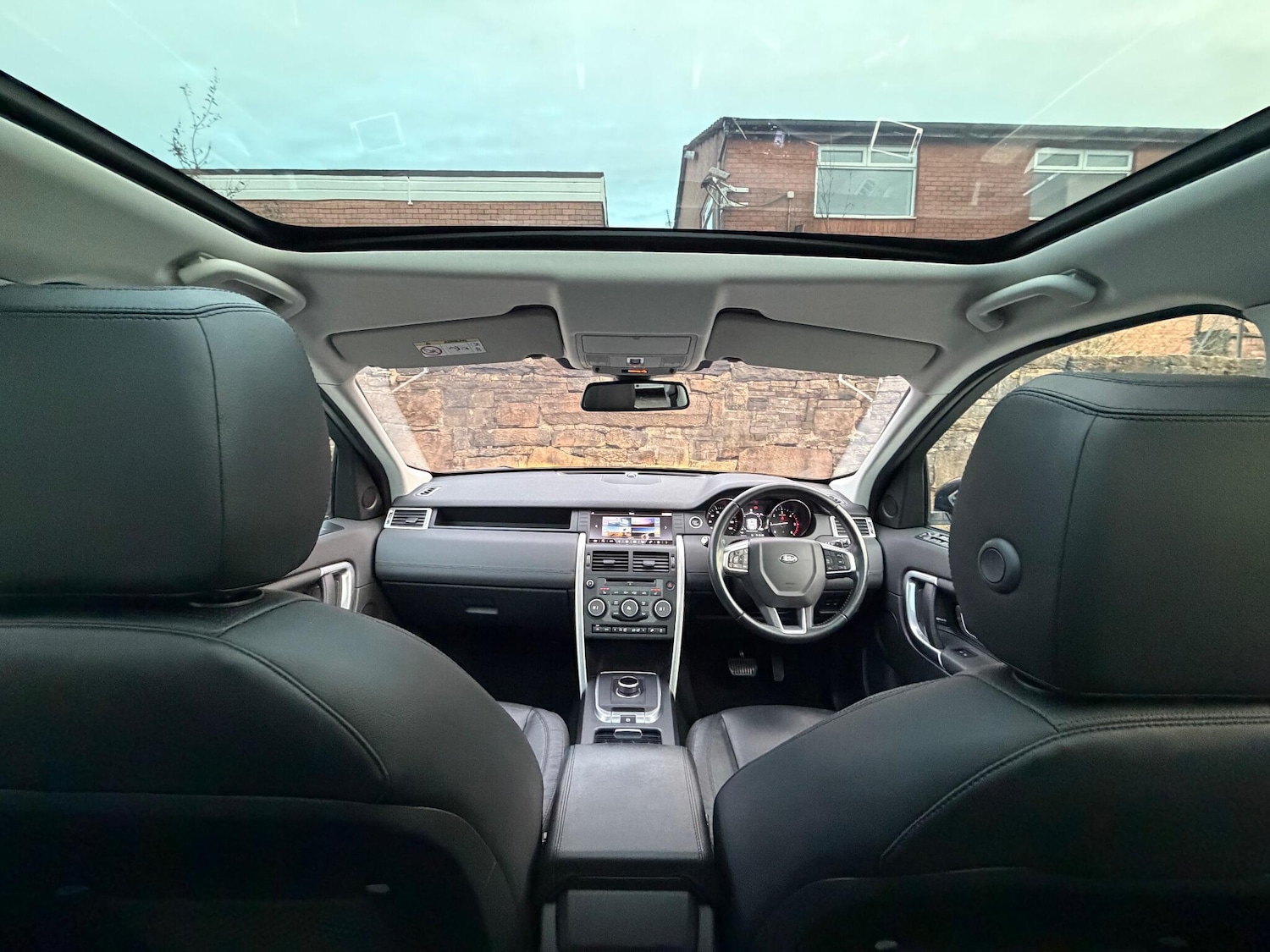 Used Land Rover Discovery Sport 2017 for sale - 76560986: Photo 10