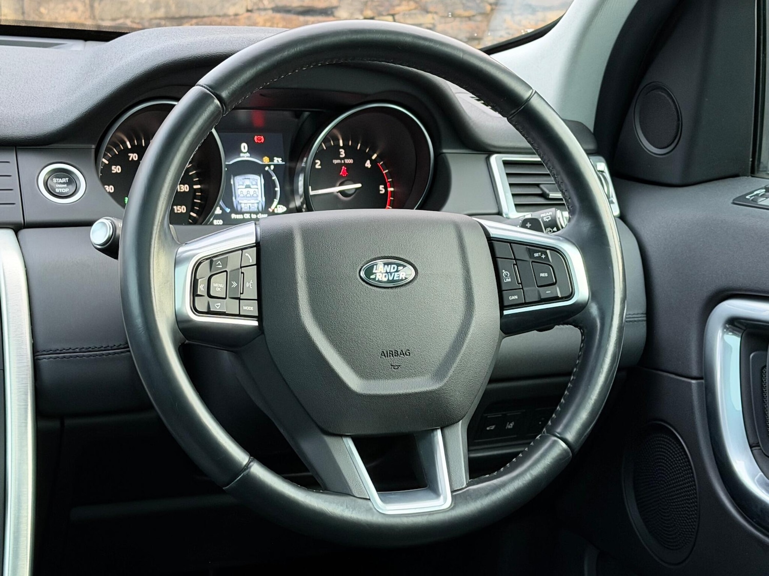 Used Land Rover Discovery Sport 2017 for sale - 76560986: Photo 26