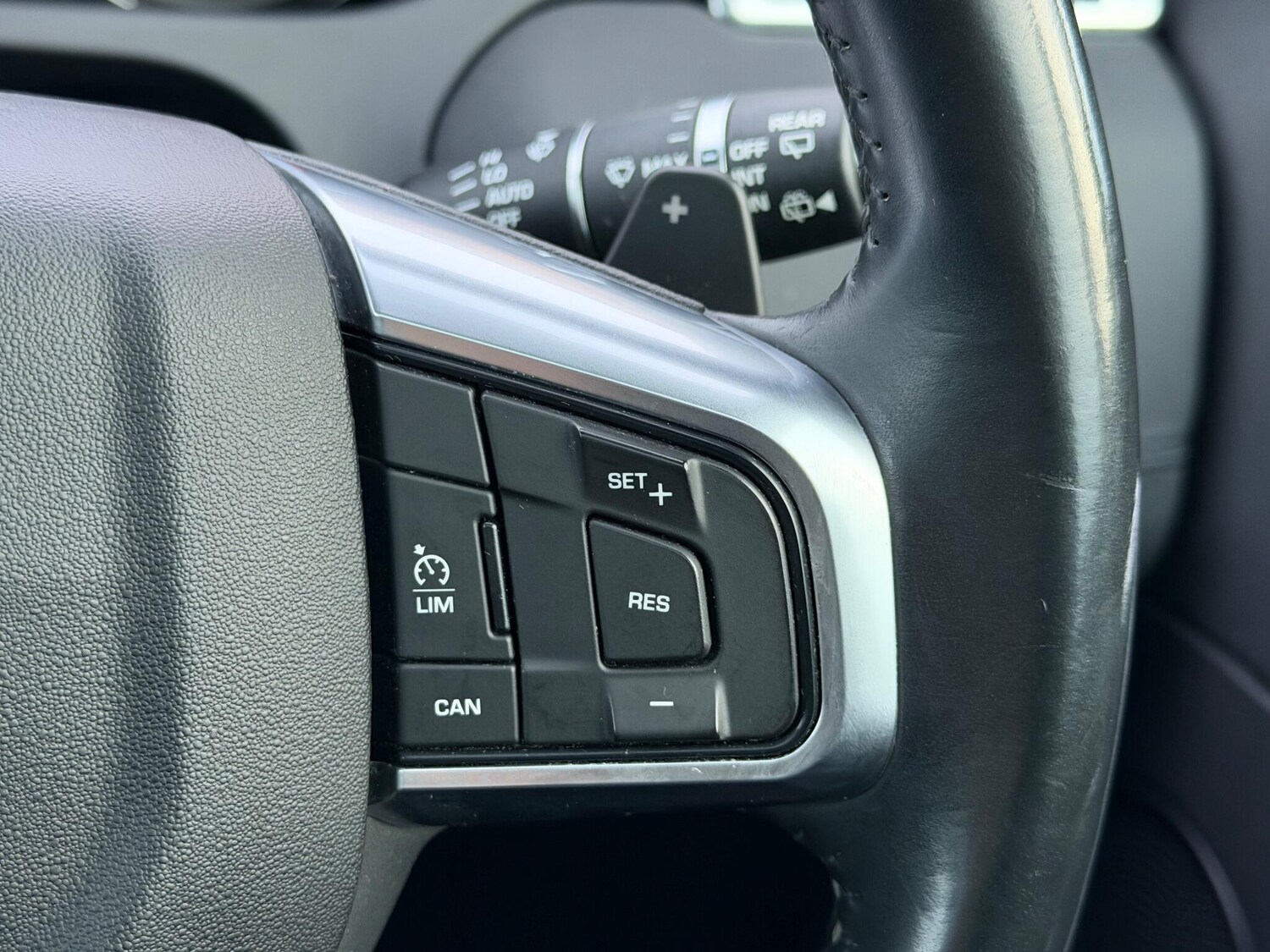 Used Land Rover Discovery Sport 2017 for sale - 76560986: Photo 27